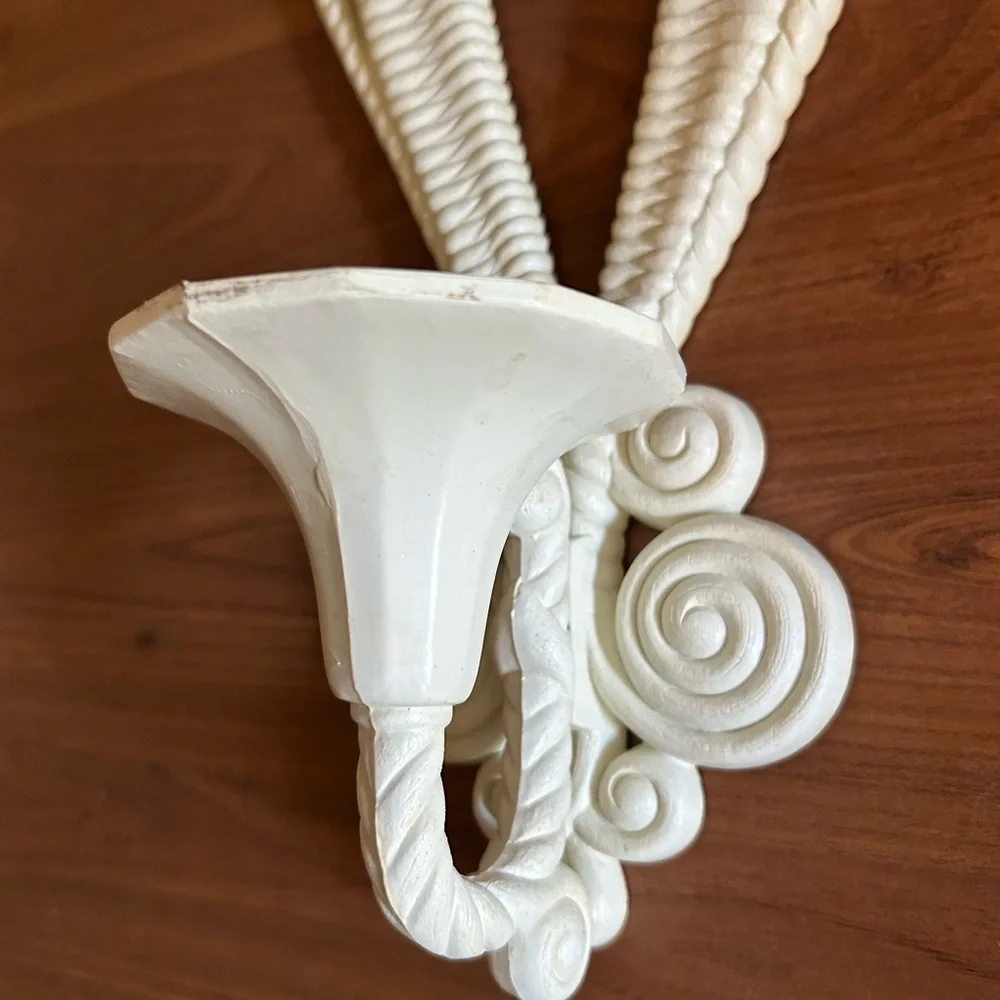 Vintage Burwood Elegant Cream Wall Sconce